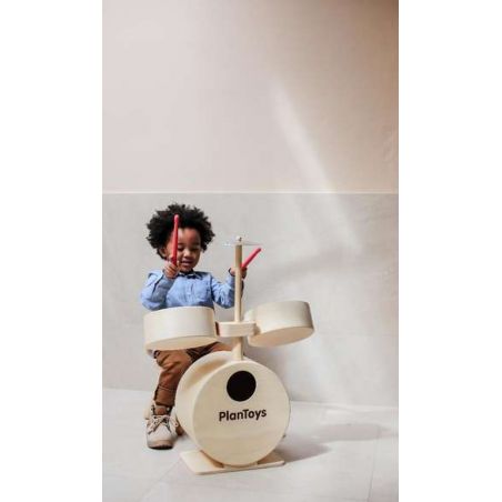 Grande batterie en bois avec enfant Grande batterie en bois avec enfant