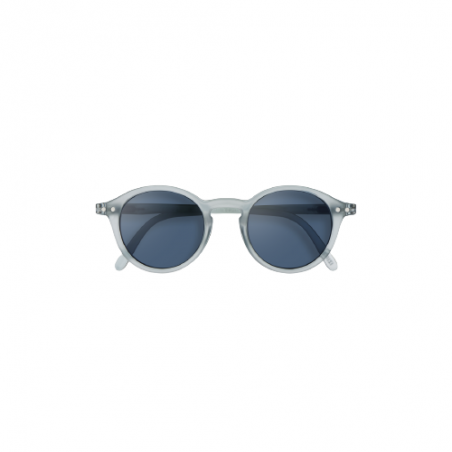 Lunettes de soleil Junior 5-10 ans (D) | Bleu givré par Izipizi de face Lunettes de soleil Junior 5-10 ans (D) | Bleu givré par Izipizi de face