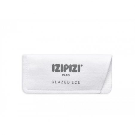 Lunettes de soleil Junior 5-10 ans (E) | Bleu givré par Izipizi pochette Lunettes de soleil Junior 5-10 ans (E) | Bleu givré par Izipizi pochette