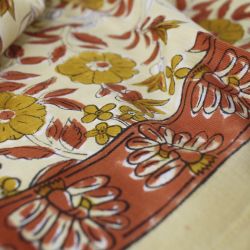 Foulard block print Paon 70 x 70 Terracotta par Little cecile