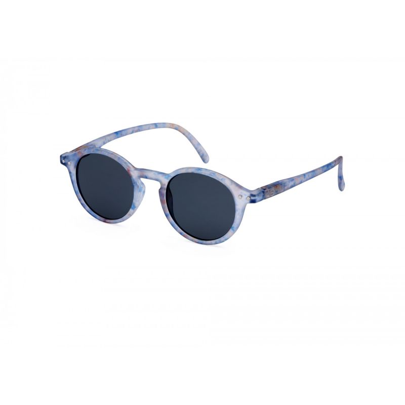Les Lunettes De Soleil Izipizi Sont Destinees Aux Bebes Enfants Et Leurs Parents Elles Allient Protection Confort Et Design Et Existent Dans Une Multitude De Couleurs