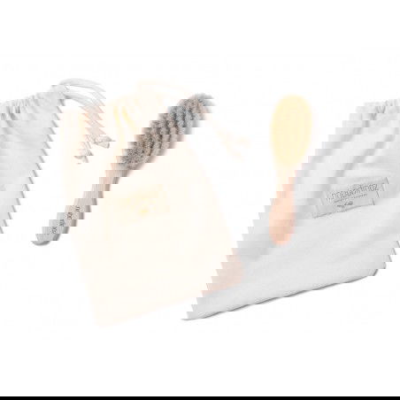 Brosse à cheveux en hêtre par Nobodinoz avec son pochon Brosse à cheveux en hêtre par Nobodinoz avec son pochon