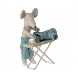 Fer et planche à repasser | Taille souris