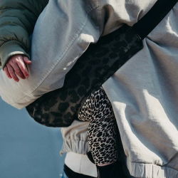 Porte-bébé | Leopard gris