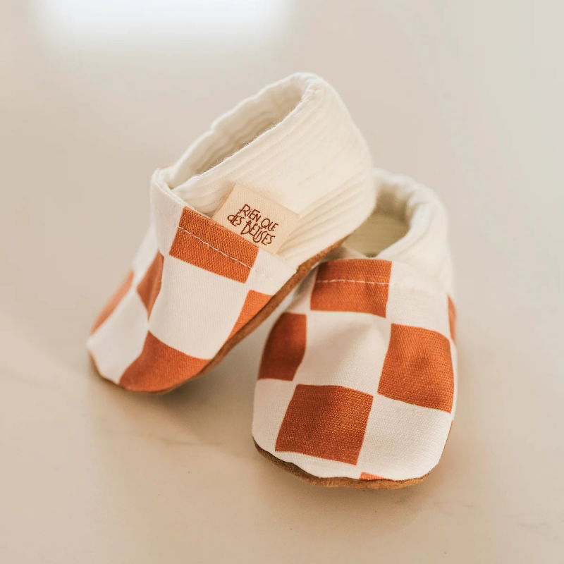 Chaussons été | Damier caramel