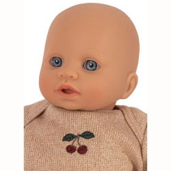 Molly la poupée