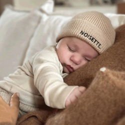 Bonnet de naissance en laine | Noisette