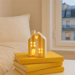 Maisonnette rayée | Marron