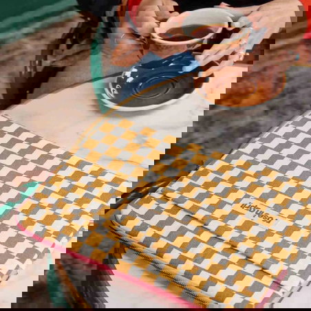 Pochette PC Octave | Damier caramel - Rose in April