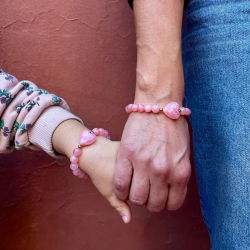 Bracelet enfant perles roses - Coeur rose