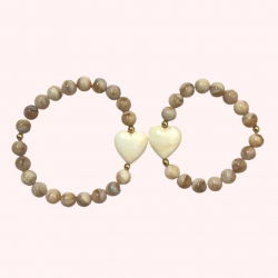 Bracelet enfant perles beiges - Coeur écru
