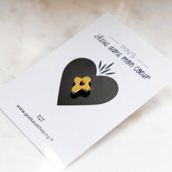Pin's | Petite Croix dorée avec coeur