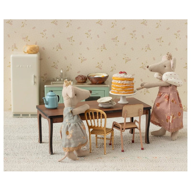 Gâteau de fête et son présentoir | Blanc cassé