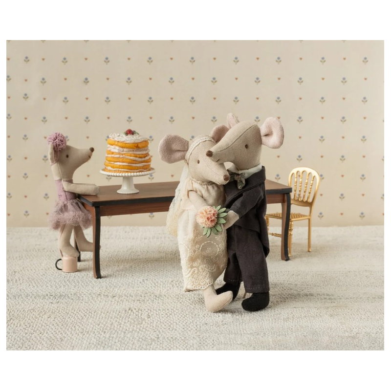 Couple de mariés dans son joli coffret | Maman et Papa