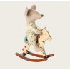 Cheval à bascule à pois pour souris