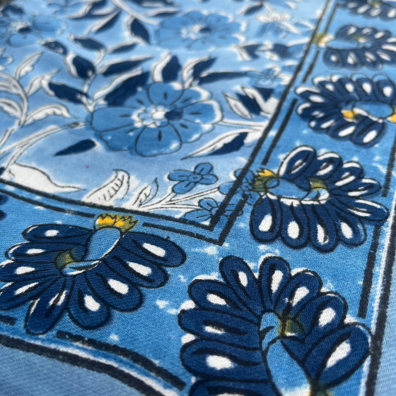 Foulard Paon 100 x 100 | Arctique