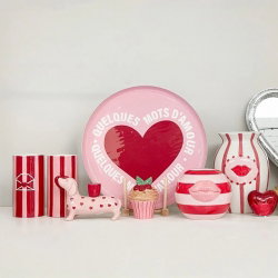 Vase rayure | Coeur rouge