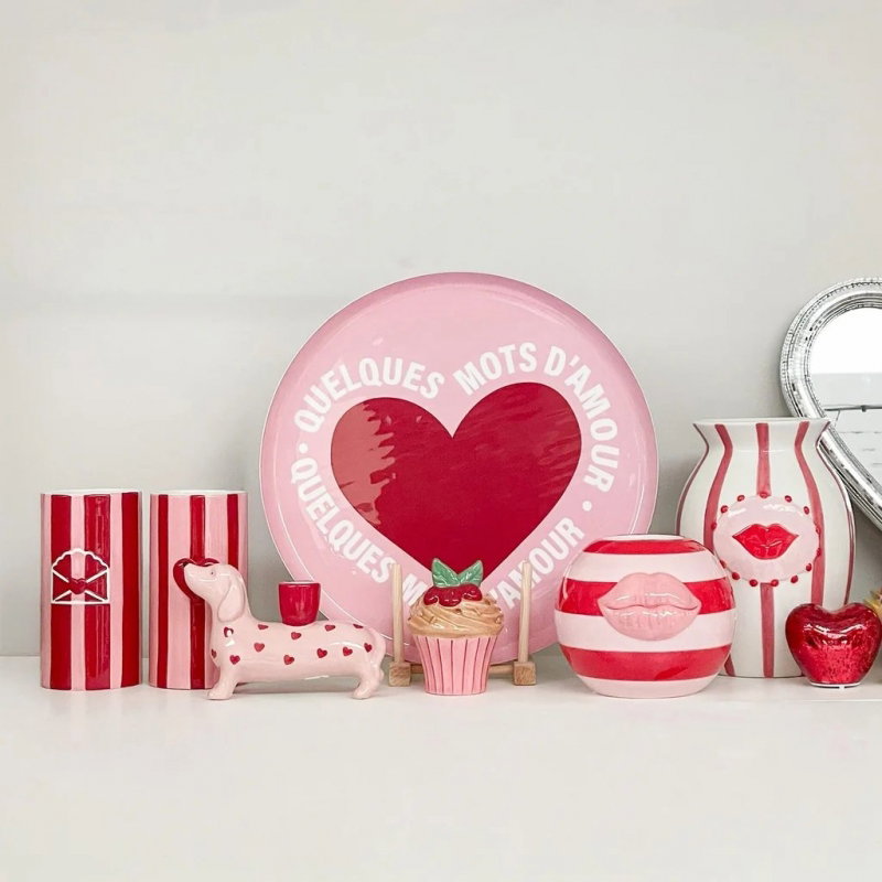 Vase rayure | Coeur rouge