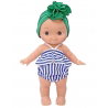 Mini Panchas | Ninon à la plage et sa tenue rayée bleu
