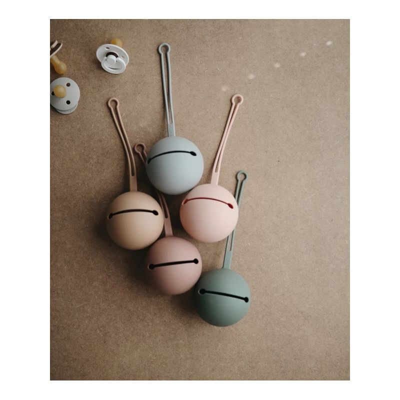 Etui à tétine | Rose par Mushie toutes les couleurs