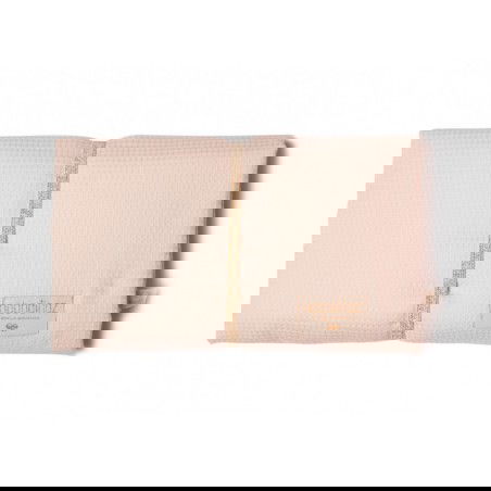 Matelas à langer nomade rose pâle par Nobodinoz Matelas à langer nomade rose pâle par Nobodinoz