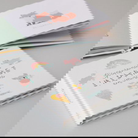Livre ouvert J'apprends l'alphabet en images Zü Livre ouvert J'apprends l'alphabet en images Zü