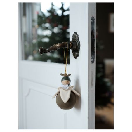 Suspension | Perce neige par Fabelab sur une porte Suspension | Perce neige par Fabelab sur une porte