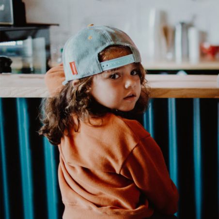Casquette Enfant | Sweet Baby Blue par Hello Hossy sur un enfant