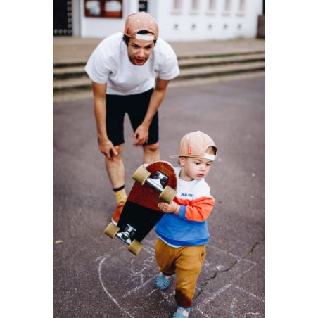 Casquette Enfant | Mini Brown par Hello Hossy sur un enfant et son papa Casquette Enfant | Mini Brown par Hello Hossy sur un enfant et son papa