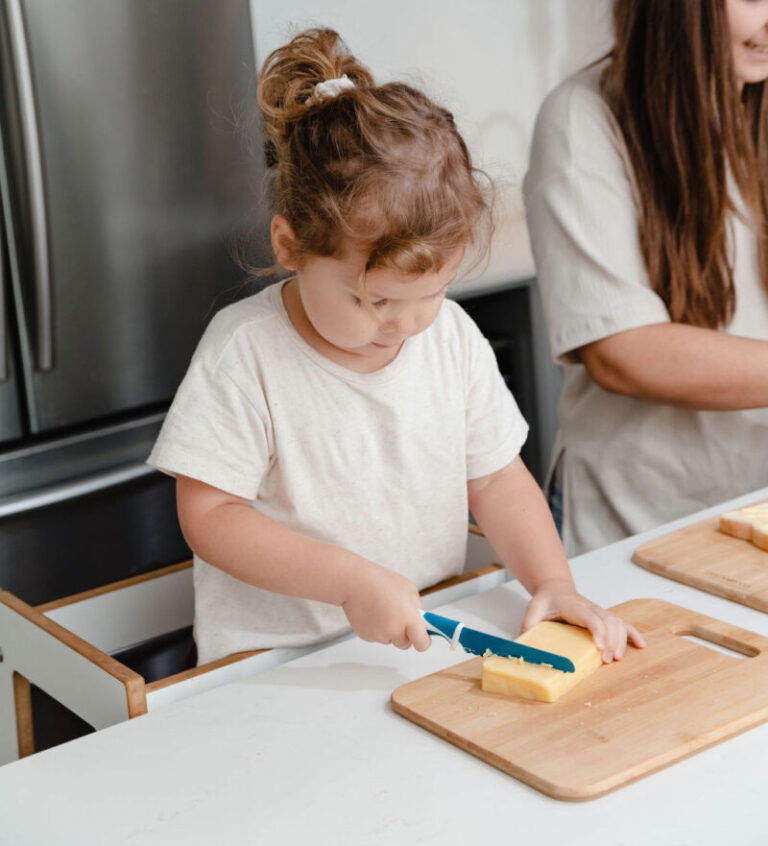 KiddiKutter, le couteau qui ne coupe pas les doigts little cecile