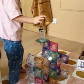 Chez Little cecile, on croit que jouer c’est aussi apprendre. ❤️ Avec Cleverclixx, les enfants construisent, imaginent, se réinventent : plaques magnétiques, formes, couleurs… de la 2D à la 3D.
Ensemble, on crée leurs décors, leurs histoires, et surtout, leurs souvenirs 🥰 Chaque pièce devient une aventure.
#LittleCecile #Cleverclixx #JeuÉducatif #FamilleCréative @cleverclixx